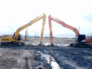 ให้เช่ารถแบคโฮบูมยาว