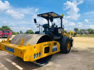 ให้เช่ารถบดถนน 10 ตัน